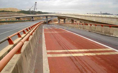 轻载防滑路面粘结材料